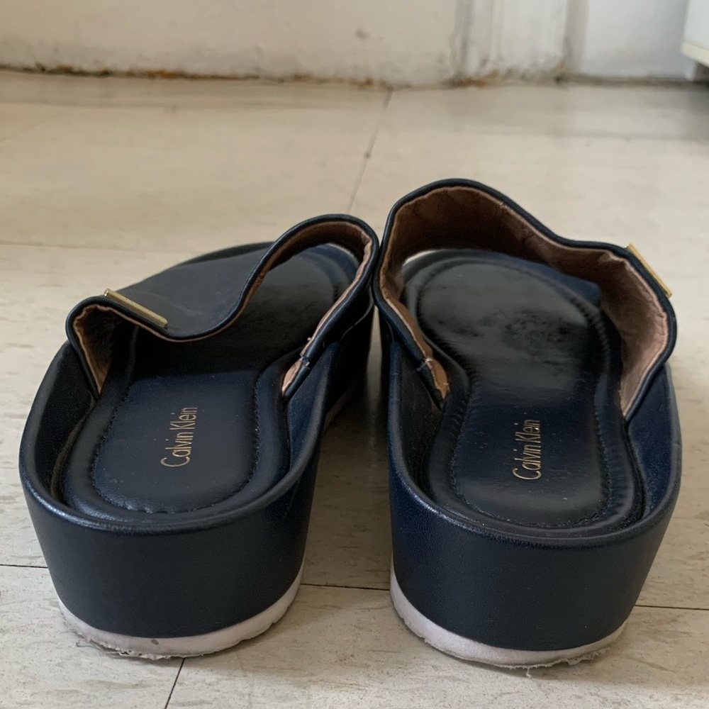 Calvin Klein simple leather dark navy blue slides - Picture 4 of 6